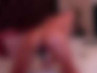 Live cam show with DeliaSmith - Blonde Hair MILF on CSO-WL