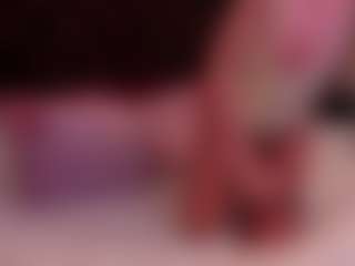 Live cam show with DeliaSmith - Thick on Dolls Live