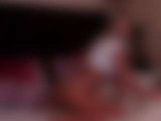 DeliaSmith MILF webcam performer live streaming