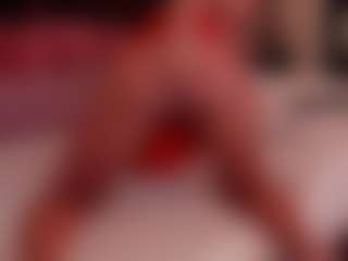 Live cam show with DeliaSmith - Mature on TeamSkeetLive