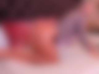 Live cam show with DeliaSmith - Skinny MILF on 1on1-livenow