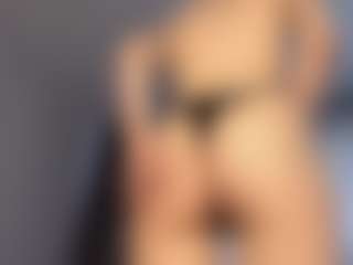KristaLaughter's Live Sex Cam Show