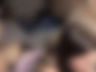 Live cam show with KyokoSmithj - Green Eyes on AdultVida.com