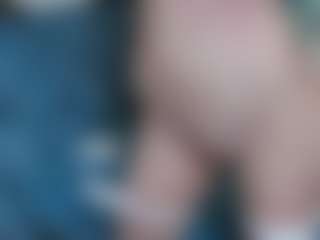 LeiaHux's Live Sex Cam Show