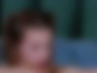 LeiaHux's Live Sex Cam Show