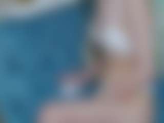 Live cam show with LeiaHux - New Toys on xxxlivecams.org