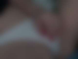 LeiaHux's Live Sex Cam Show