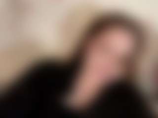 Live cam show with Kalie - Public Brown Hair on anonymated.com