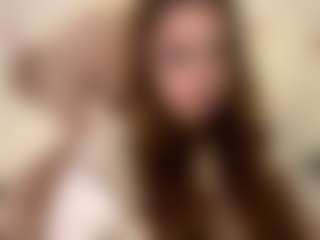 Live cam show with Kalie - Small Tits Brown Hair on Fling VIP Chat
