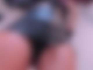 Live cam show with malory-sensations - MILF on live18s.com