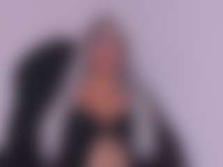 Live cam show with malory-sensations - Skinny on crypto-cams