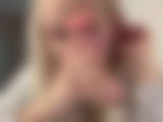 MaribethWheelis's Live Sex Cam Show