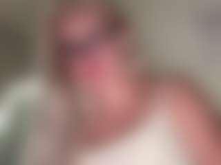 MaribethWheelis's Live Sex Cam Show