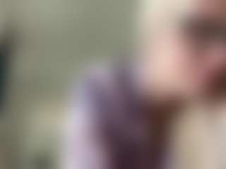 MaribethWheelis's Live Sex Cam Show