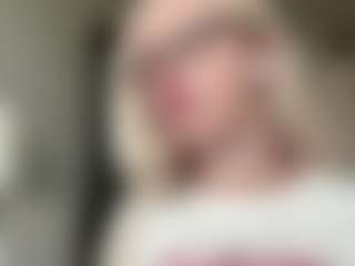 MaribethWheelis's Live Sex Cam Show