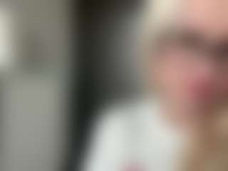 MaribethWheelis's Live Sex Cam Show