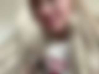 MaribethWheelis's Live Sex Cam Show