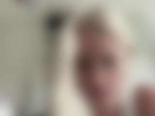 MaribethWheelis's Live Sex Cam Show