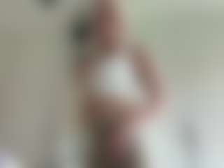 MaribethWheelis's Live Sex Cam Show