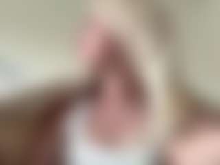 MaribethWheelis's Live Sex Cam Show