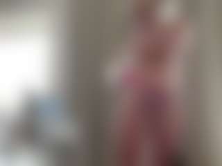 Live cam show with MaribethWheelis - Blonde Hair Petite on TastyBlacksLive