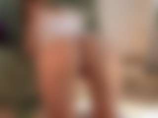 Mia-Nostalgia's Live Sex Cam Show
