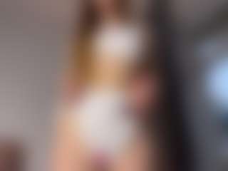 Mia-Nostalgia's Live Sex Cam Show