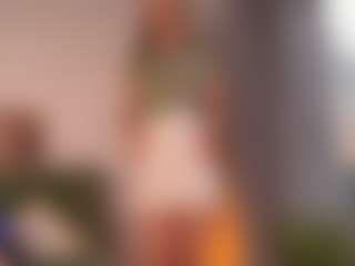 Live cam show with Mia-Nostalgia - Blowjob on SxyPornLive