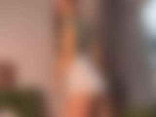 Live cam show with Mia-Nostalgia - Strip on Stripli.com