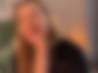 Mia-Nostalgia's Live Sex Cam Show