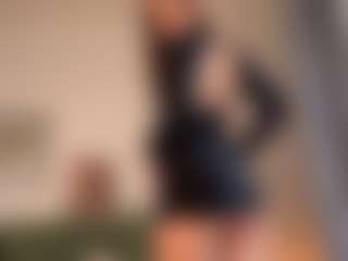 Mia-Nostalgia's Live Sex Cam Show