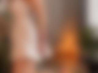 Mia-Nostalgia's Live Sex Cam Show