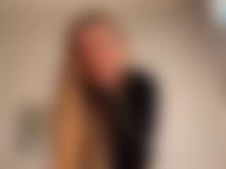Mia-Nostalgia's Live Sex Cam Show
