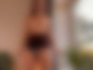 Mia-Nostalgia's Live Sex Cam Show