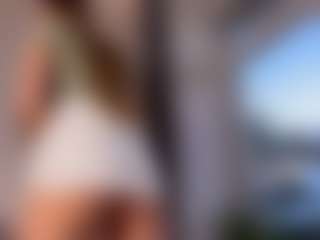 Mia-Nostalgia's Live Sex Cam Show