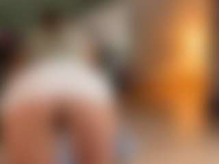 Mia-Nostalgia's Live Sex Cam Show