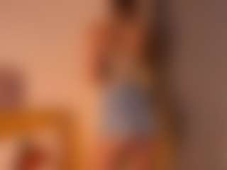 Mia-Nostalgia's Live Sex Cam Show