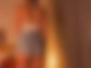 Live cam show with Mia-Nostalgia - Wet on Camsoda