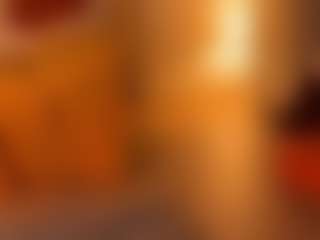 Live cam show with Mia-Nostalgia - Deepthroat on live.xheat.ai