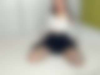 Live cam show with MitziHollaway - Ass Clapping on SquirtSoMuch