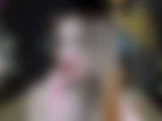 Live cam show with Mona-Carterr - Petite on Camsoda
