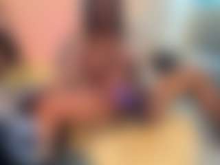 Live cam show with SunniSoles99 - Big Ass on Latina Girls