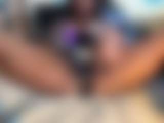 SunniSoles99's Live Sex Cam Show