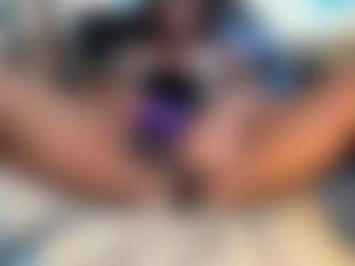 SunniSoles99's Live Sex Cam Show