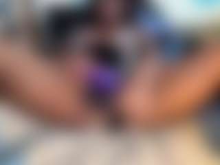 SunniSoles99's Live Sex Cam Show