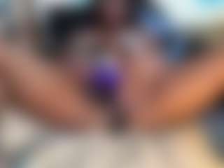 Live cam show with SunniSoles99 - BBW on Camsoda