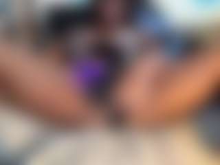 SunniSoles99's Live Sex Cam Show