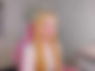 Live cam show with Violeta - Body Massage on https://playwithruby.com