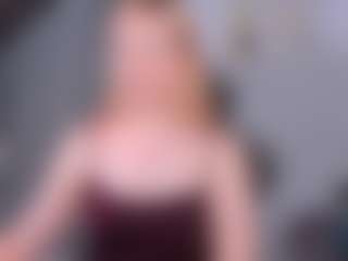 Live cam show with Violeta - College Curvy on Camsoda