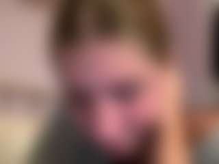 Live cam show with Taya - College on CamClone